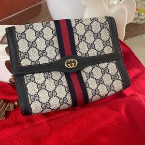 💯AUTHENTIC VINTAGE GUCCI MONOGRAM CLUTCH